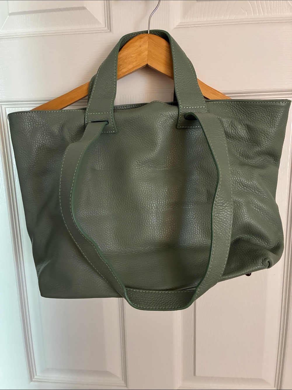 Everyday Leather Tote Bag by Vera Pelle in Sage Green. Made in Italy. Carried 1x